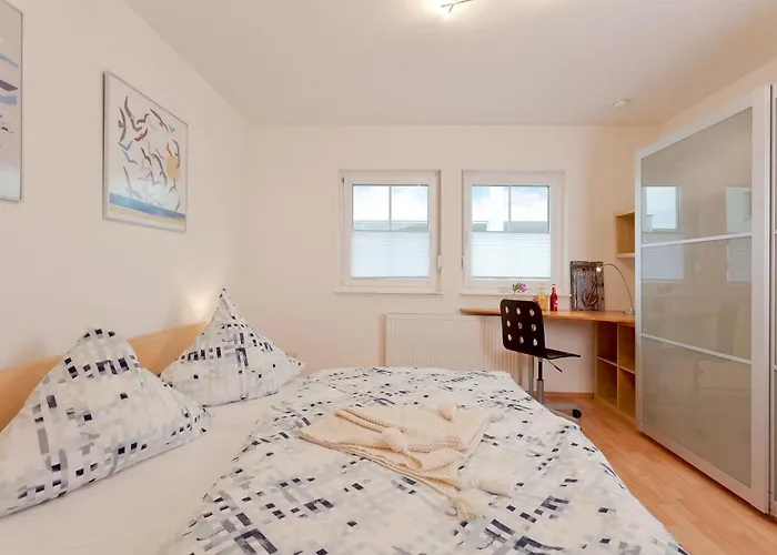 Fh Blaue Haus Am Peenestrom * 佩讷明德